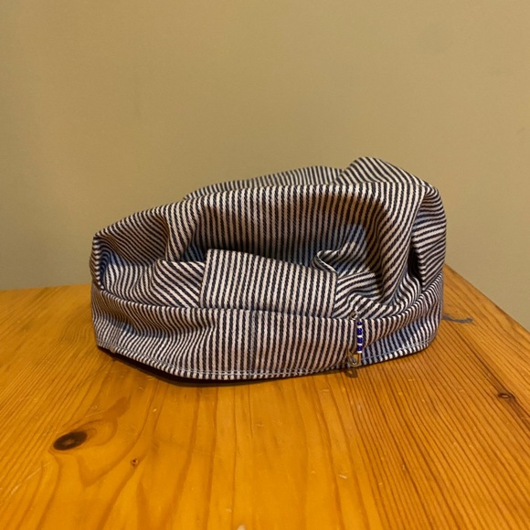 Vintage 80s child size train engineer cap with friendship pin - Picture 4 of 4